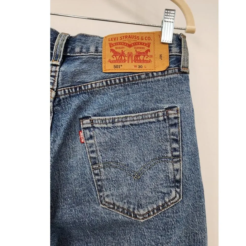 Levi's 501 Button Fly Denim Shorts Size 30 9 In Inseam